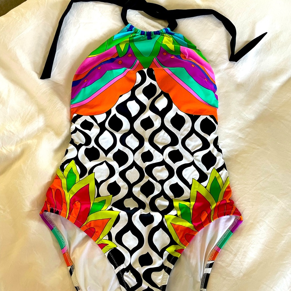 Trina Turk Multicolor Floral & Black White Geometric One-Piece Swimsuit